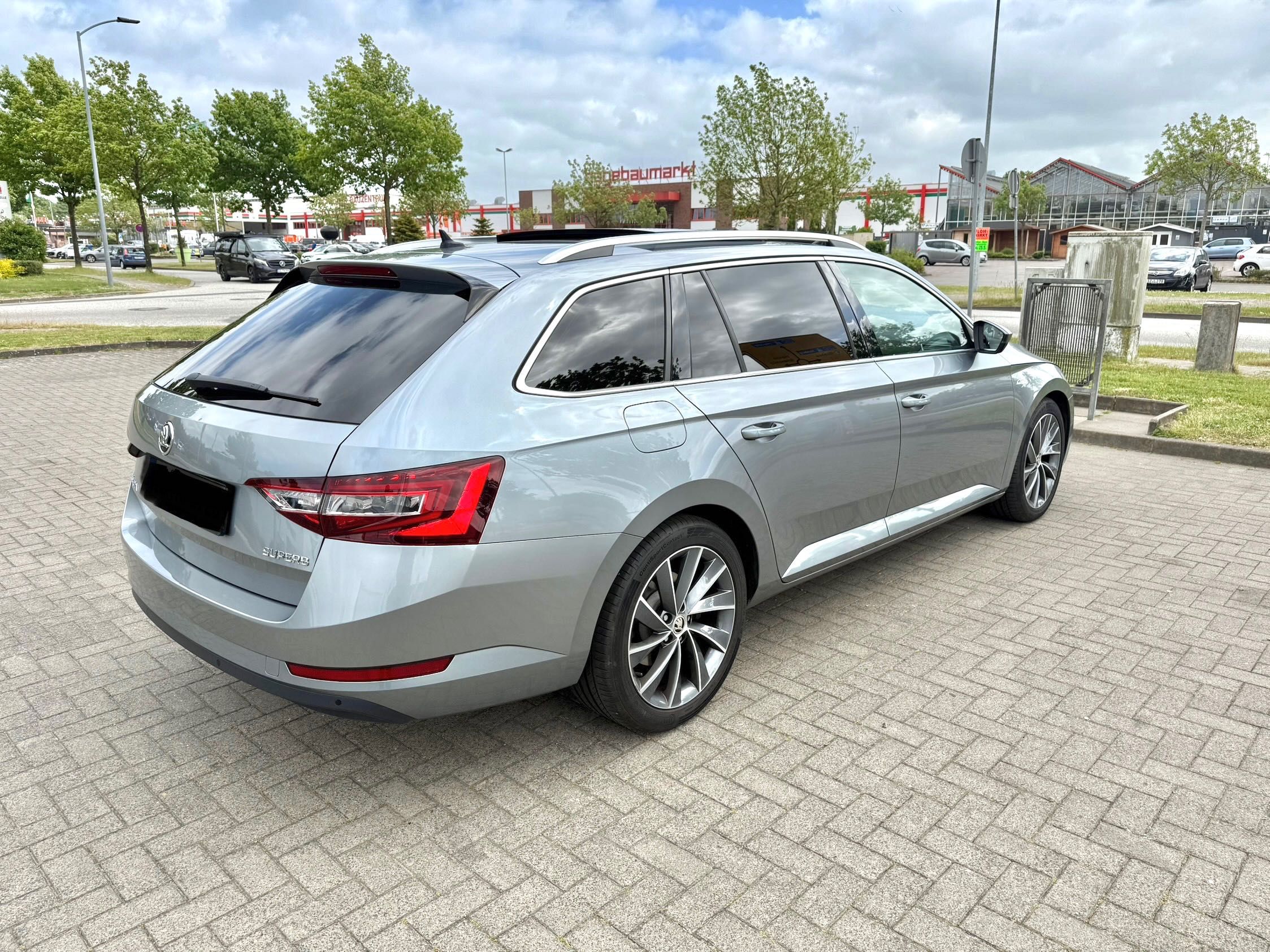 Superb 2.0 TDI SCR DSG L&K Combi L&K Premium