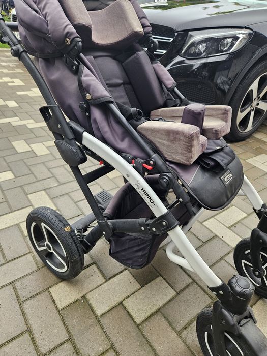 Carucior copil dizabilitati Hippo