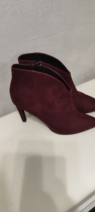 Ботильоны замшевые