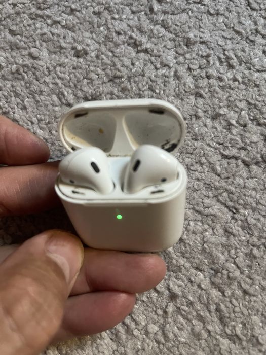 Casti apple airpods