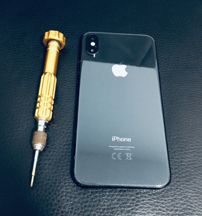 Carcasa/spate iPhone X 100% Original Apple!
