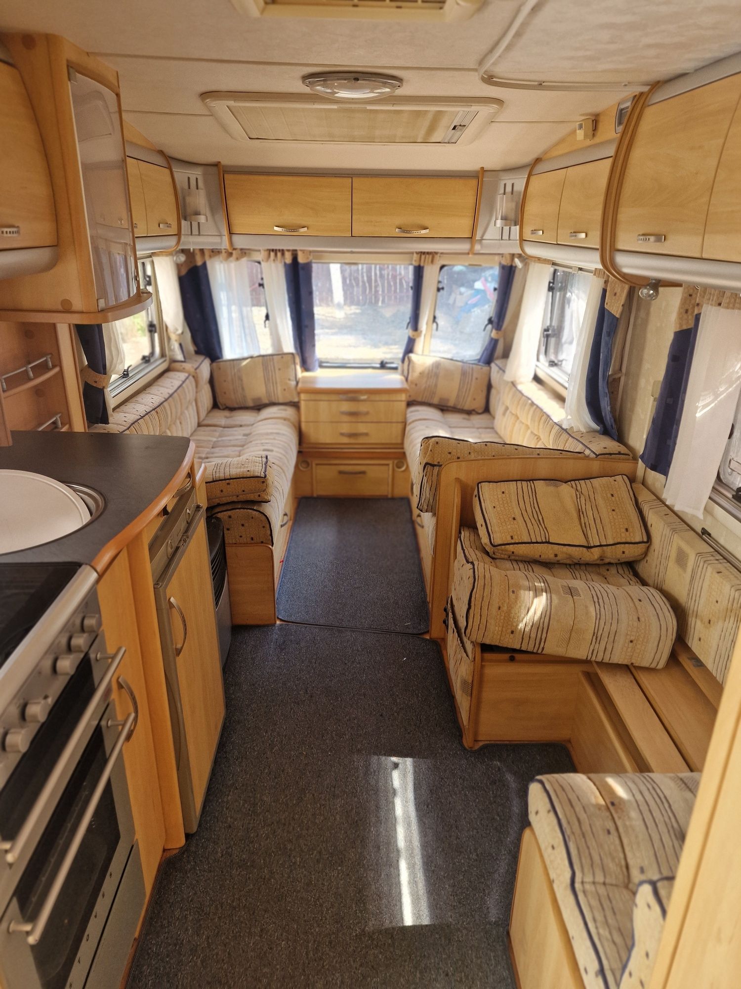 Rulota caravana sterling eccles