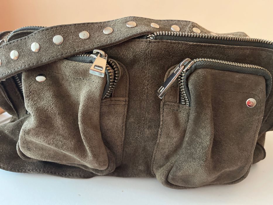 Чанта от естевен велур