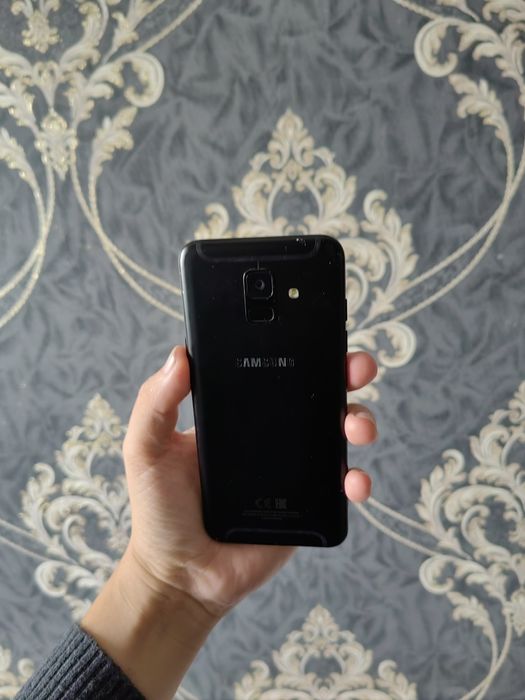 Samsung A6 32gb ekran almashgan sotiladi