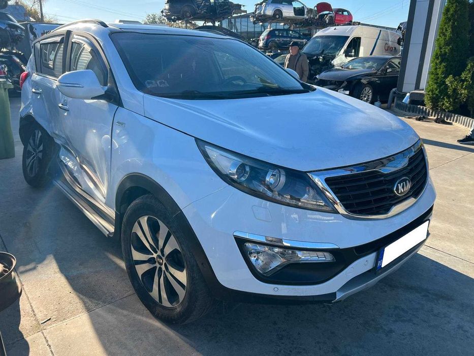 Kia Sportage R 2013 Avariat 2.0d automata 4x4 navi piele Trapa camera