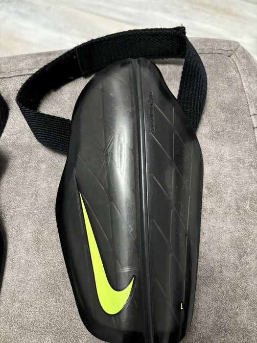 Футболни кори Nike с предпазители за глезен