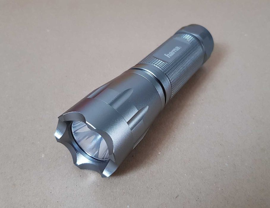 Lanterna Hama P-140, gama Profi, LED CREE