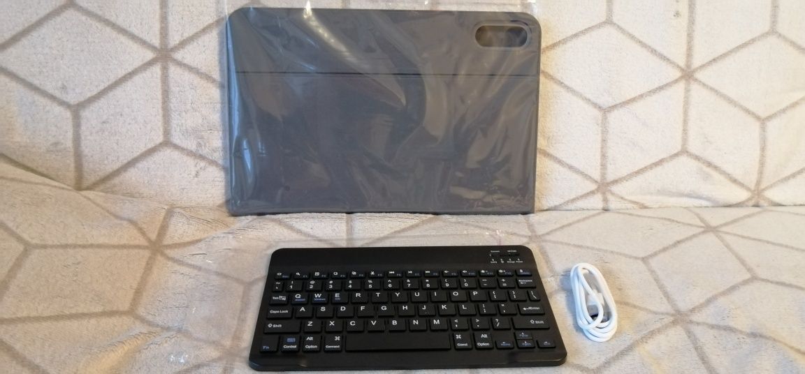 Tableta 13,3 inch, 120Hz, octacore,Dual SIM, 20GB RAM, 128 ROM, Andr15