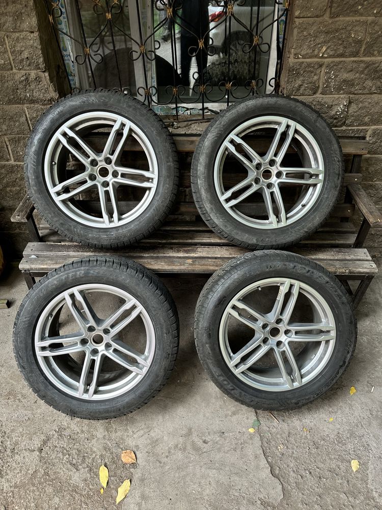 Комплект зимних шин с дисками Dunlop