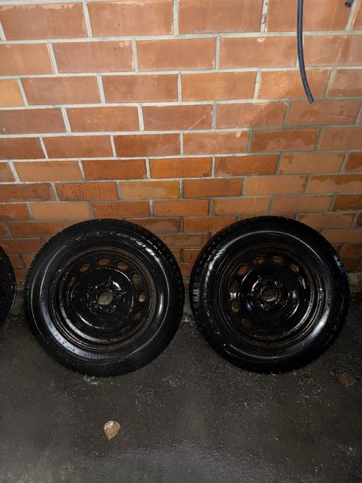 Продам комплект с штампами 205/65 R15 5/112