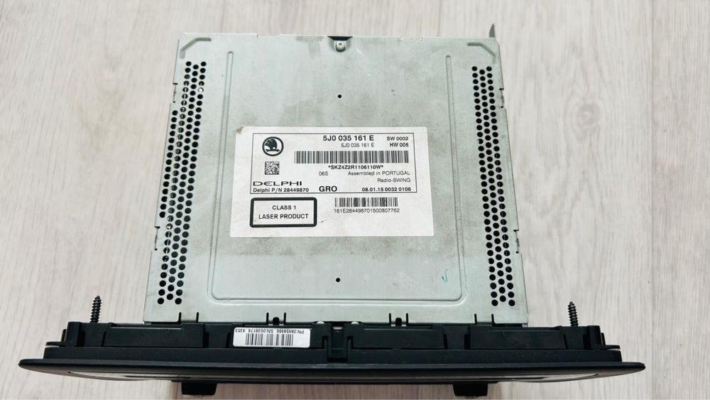 Магнитофон для Skoda rapid