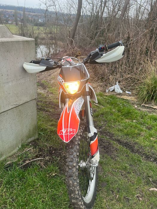 KTM 250 2T 2015 Model enduro cu doar 1157 km
