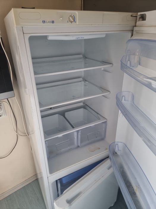 Хладилник indesit