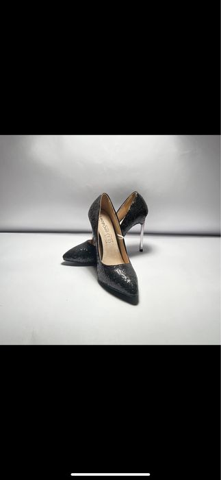 Разпродажва на токчета