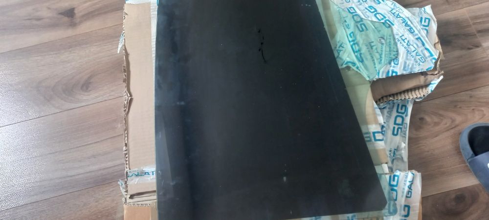 Geam Spate  Stanga Ford mk3