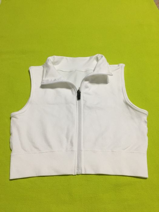 Top scurt alb superb