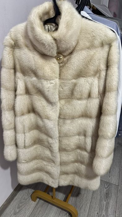Продам норковую шубу б/у