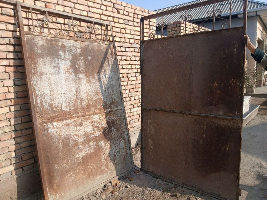 Eski temir darvoza sotiladi