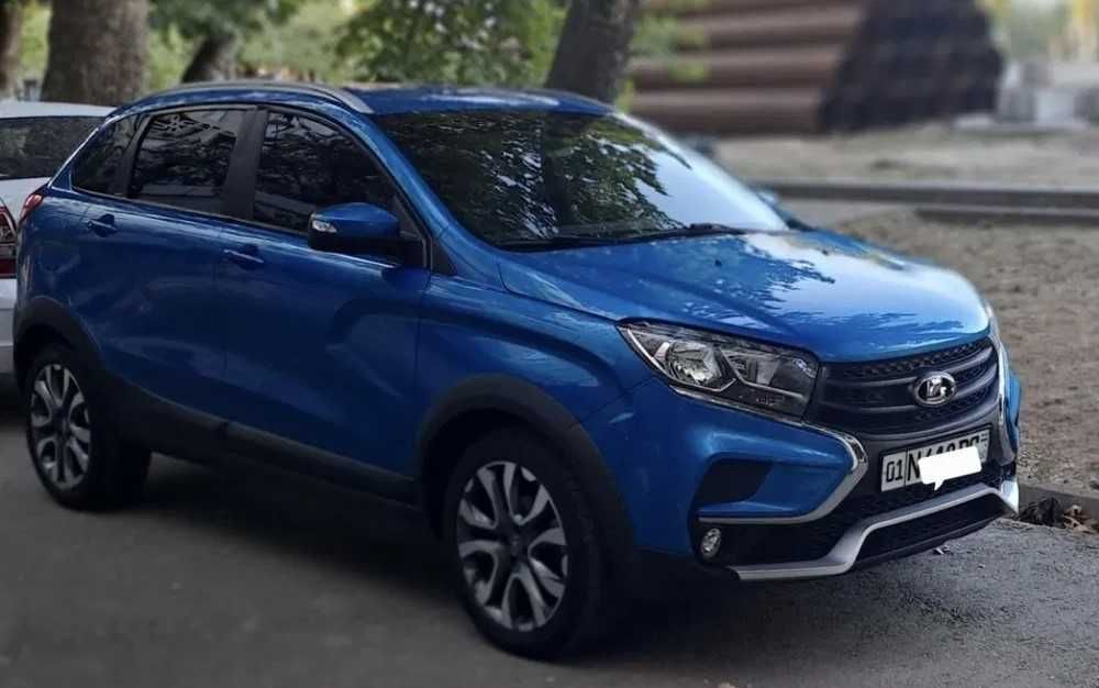 Продаётся Lada X Ray Cross 2021 года Механика Фул