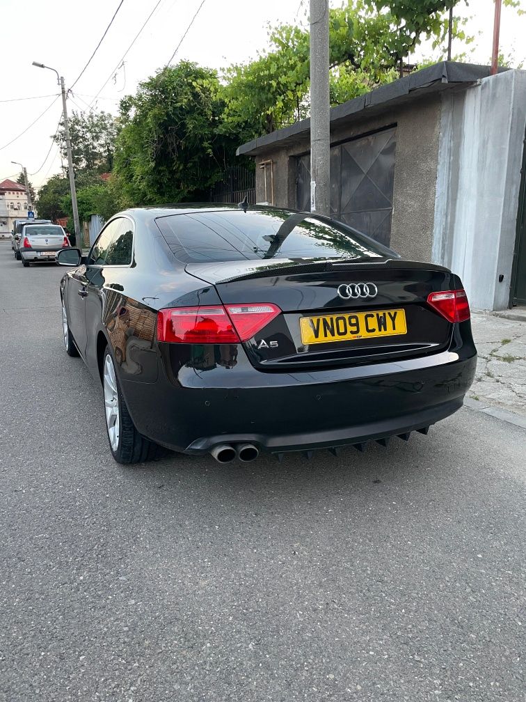 Vând Audi A5 2.0 TDI 170 cp