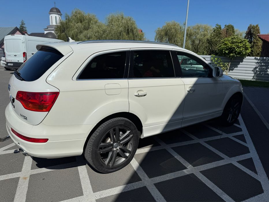 Vand/Schimb cu SUV(preferabil ML sau Touareg) Audi Q7 2008 CASA