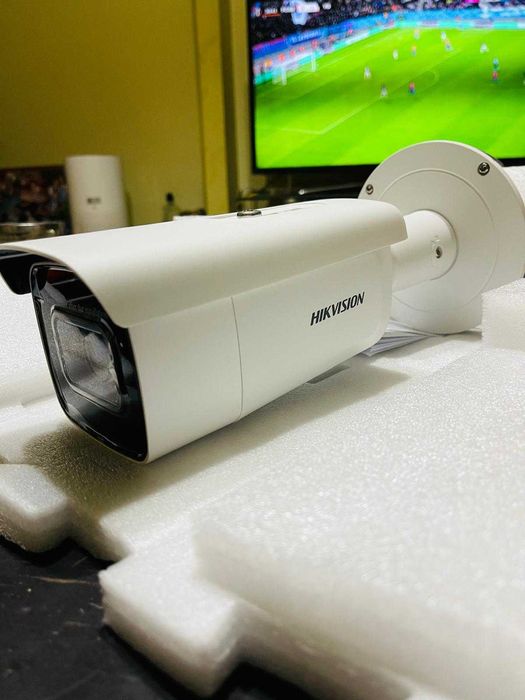 Camera IP exterior Hikvision AcuSense DarkFighter DS-2CD2686G2-IZS