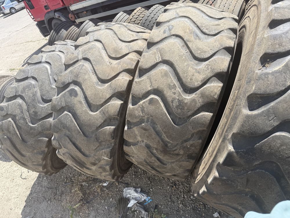 Anvelope 4 buc Vola  Michelin 23,5R25 in stare buna
