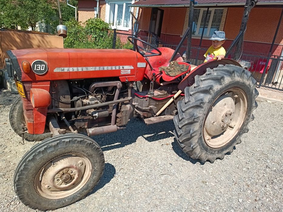 Tractor Mase Ferguson 130