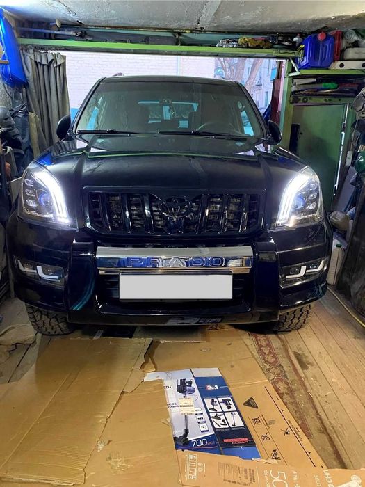 Продам передние фары на Тойота Прадо 120