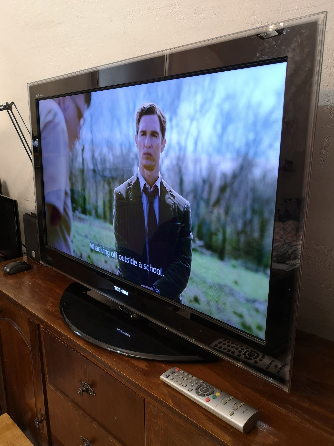 Televizor Toshiba Full HD diagonala 1 metru