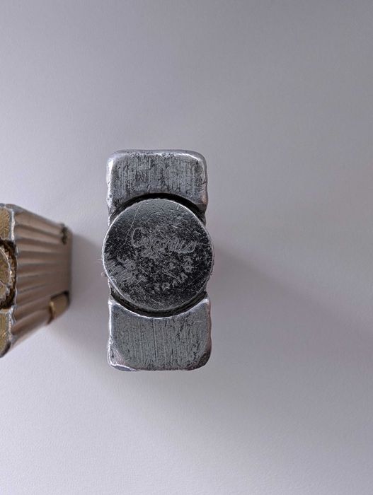 Bricheta lighter Cygnus Penguin