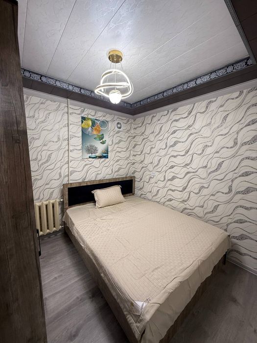 Чиланзар 8 квартал, ТЦ Парус . 3в4 комнатная  70кв.м  с  обстановкой