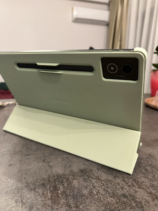 Tableta Lenovo Idea Tab Pro 12.7”