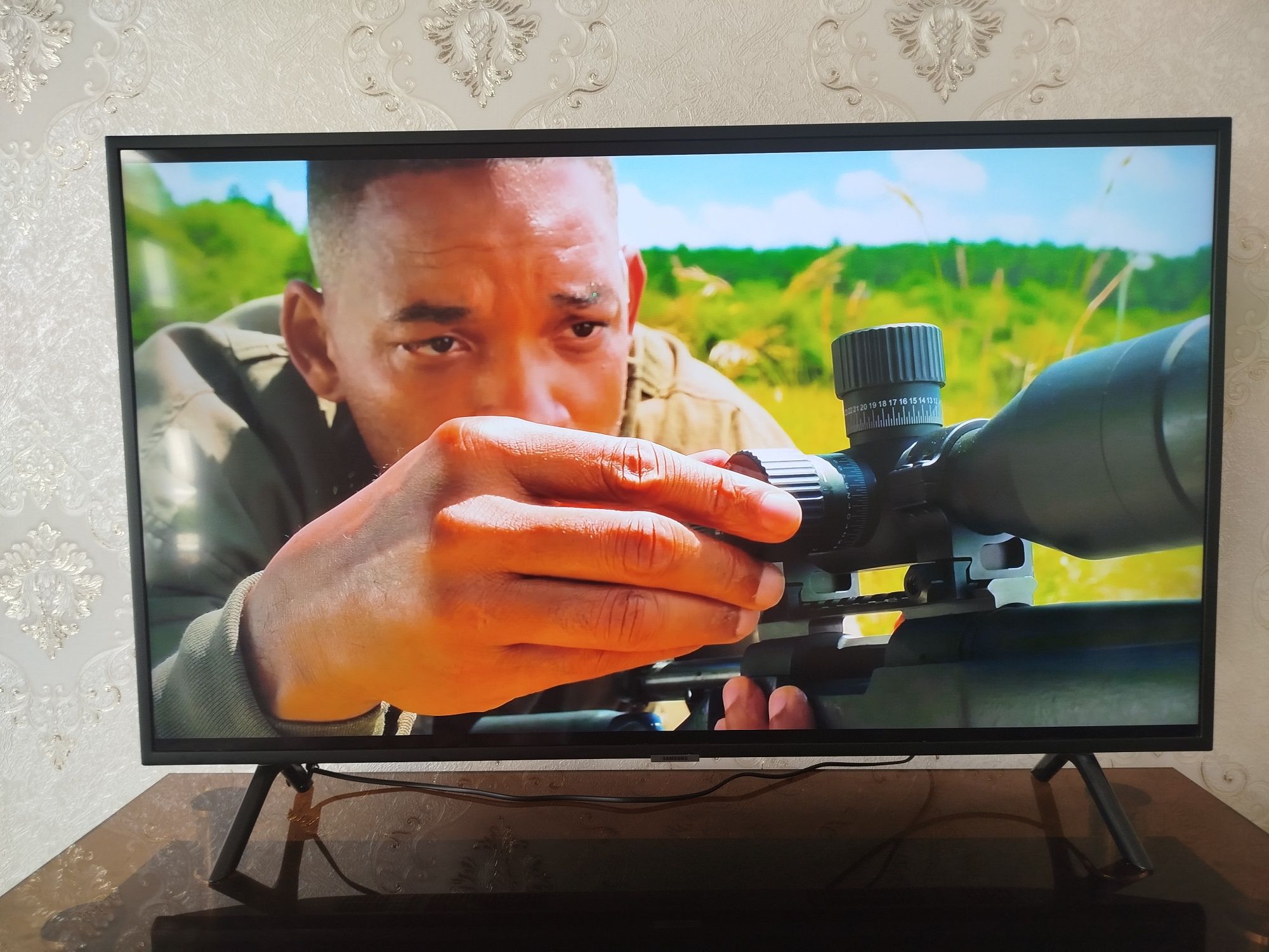 Samsung 43ru7100u smart wifi 4K