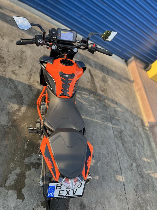KTM Duke 390 2023