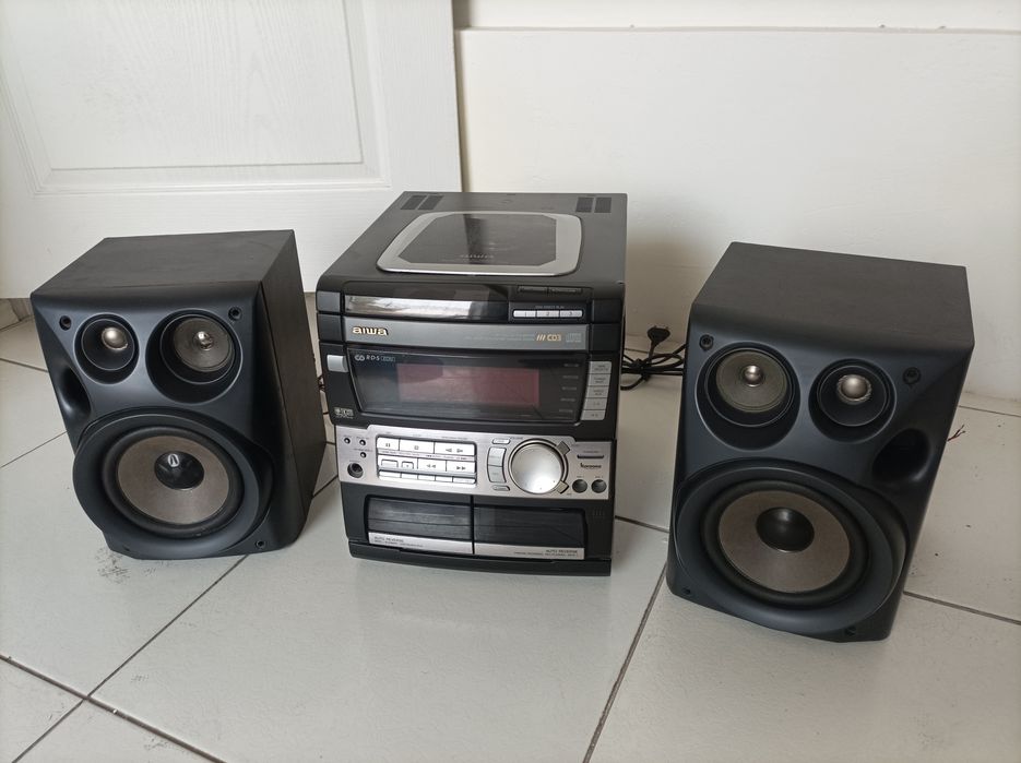 Aiwa muzikalni Sentr