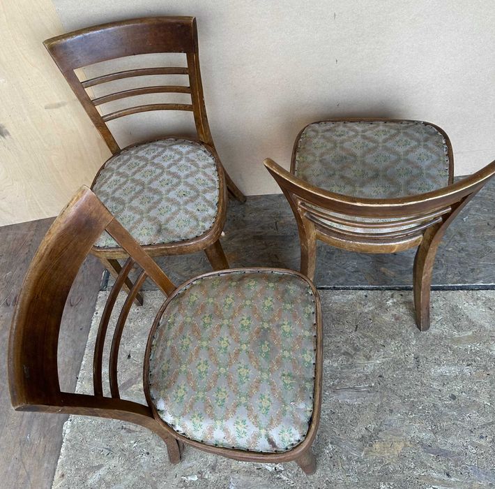 Set 3 Scaune Vintage cu spatar curbat; Scaun cu sezut tapitat