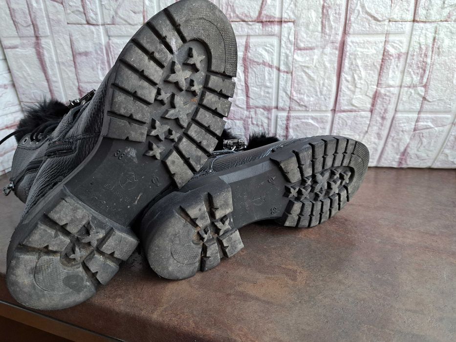 дамски зимни обувки,боти,кубинки,ном38,Eva Minge