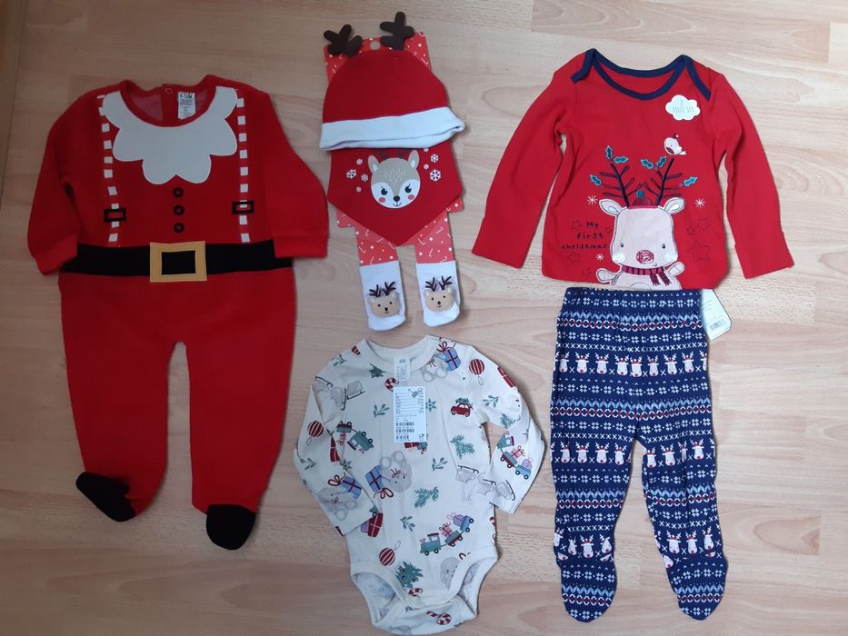 Лот нови коледни бебешки дрешки, размер 6-9 м