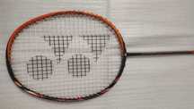 Yonex Astrox 99 ракета за бадминтон