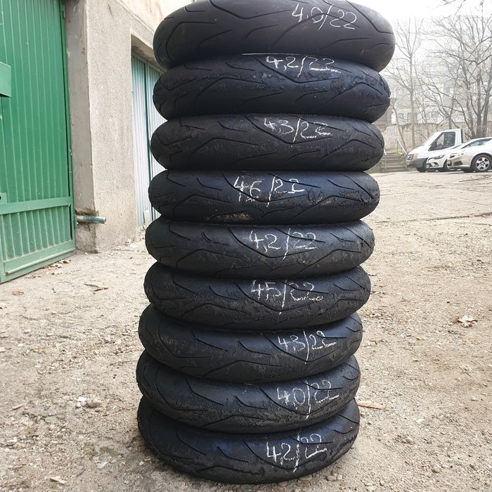 Vand cauciucuri moto Pirelli, Dunlop,Bridgestone, Metzeler,Michelin.