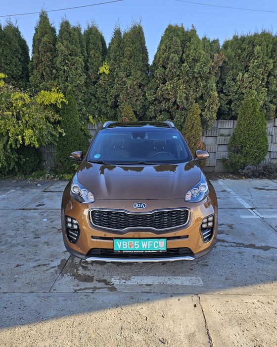 Kia Sportage GT line / 2.0 AWD