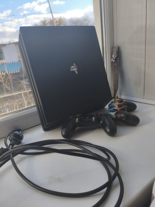 PlayStation 4 pro 1 tb