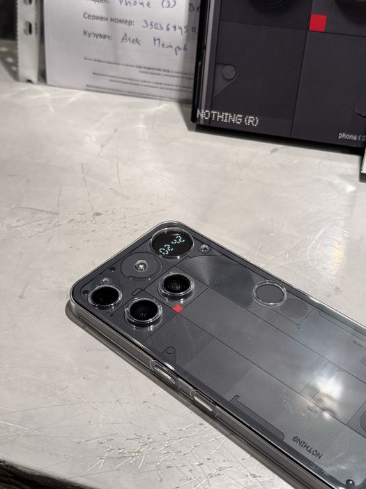 КАТО ЧИСТО НОВ Nothing Phone 3 512GB Black