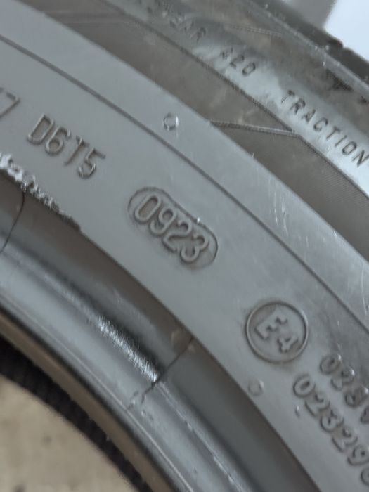 235/55R19 101W CONTINENTAL DOT20&23