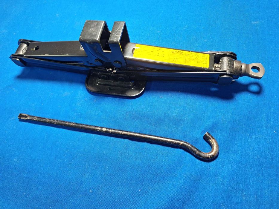 Cric Auto OE Universal 700 KG Kia Hyundai Audi Skoda Seat Toyota Mazda