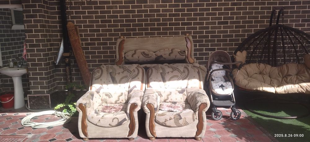 Диван гостиный четвёрка