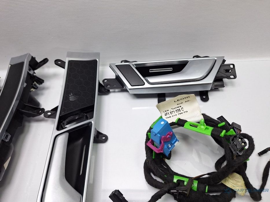 Pachet iluminare manere usi AUDI A6 III Allroad (4FH, C6) [ 2006 - 2011 ] TDI quattro (CANC) 140KW|190HP OEM 4F0837019B , 4F0839019F