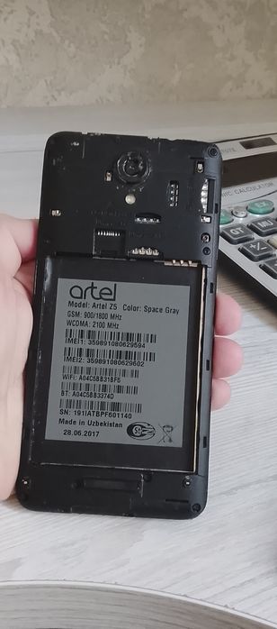 Сдаю старые телефоны! Они не рабочие!