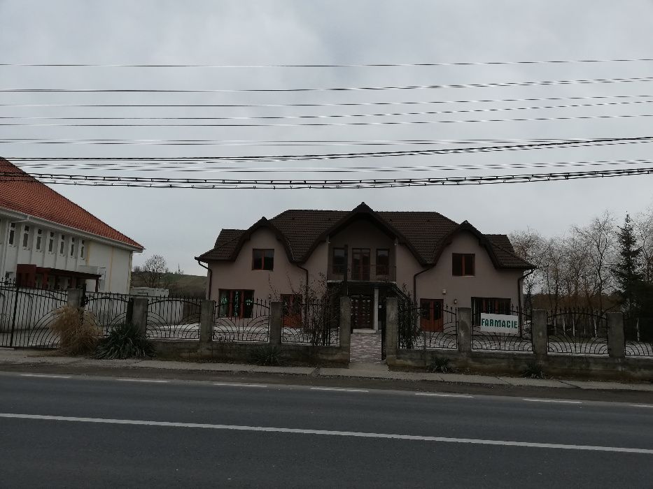 Vand spatiu comercial/cladire/Inchiriez